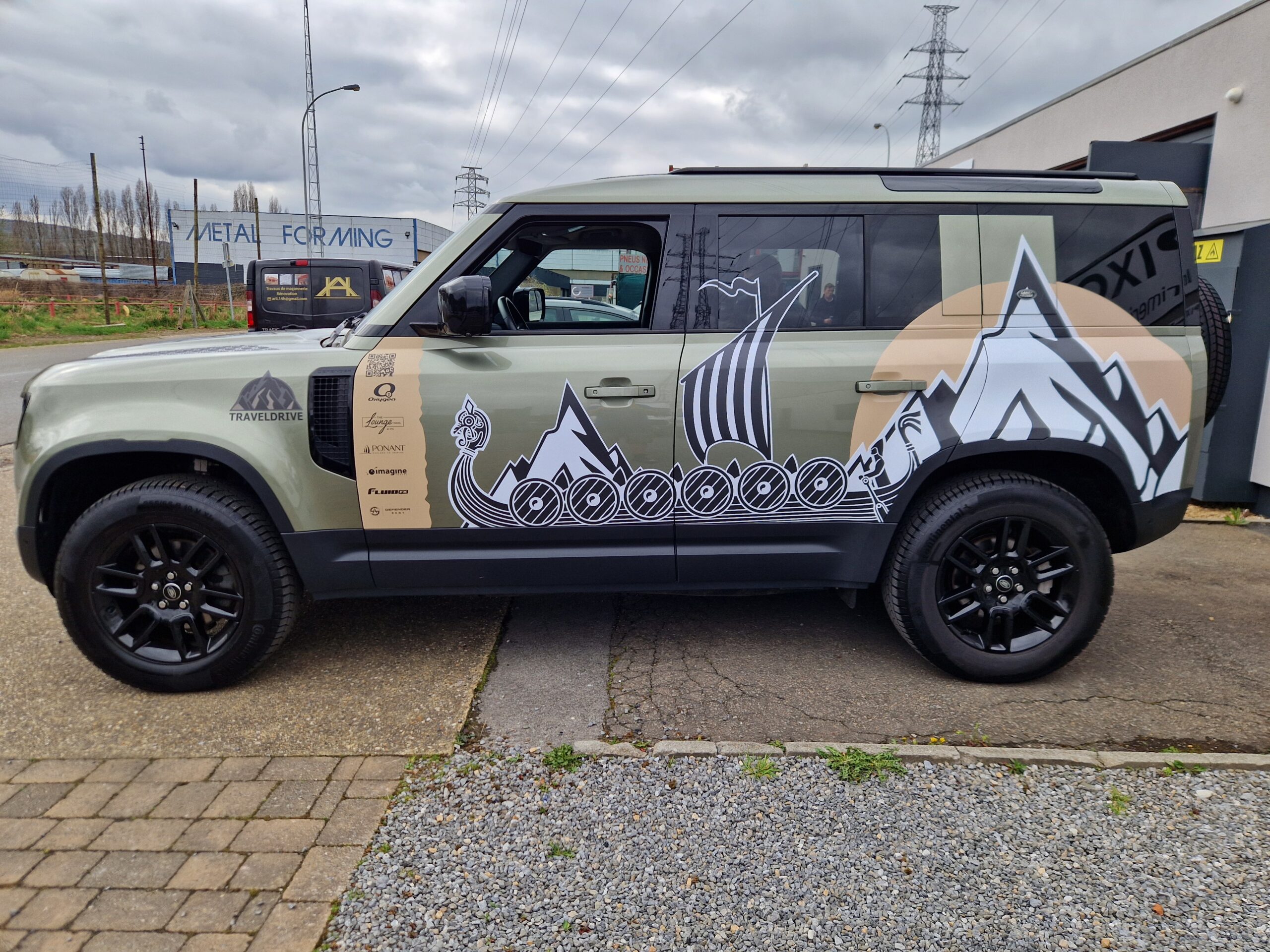 Décoration véhicule 4 x 4